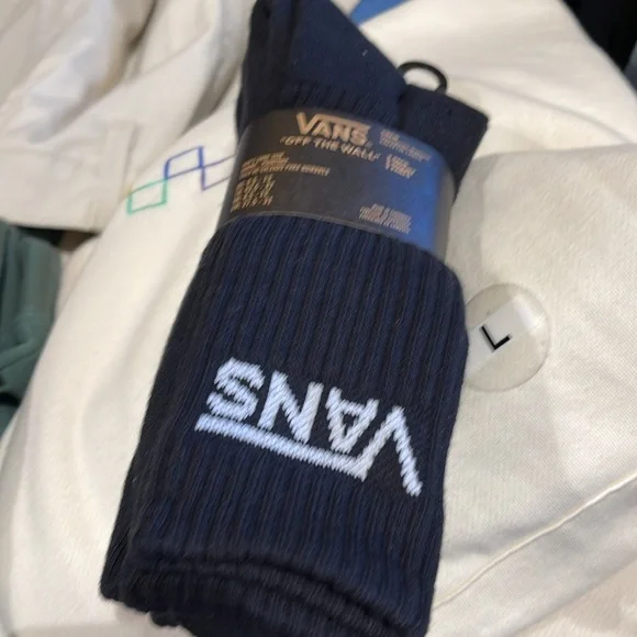 Vans Socks 3 pairs set CREW VANS.
"OFF THE WALL" Black/White
NWT - Picture 9 of 16